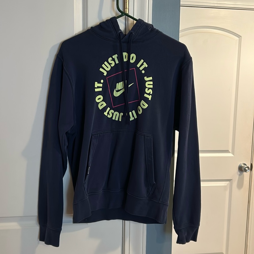 Small Nike Hoodie. Navy Color.